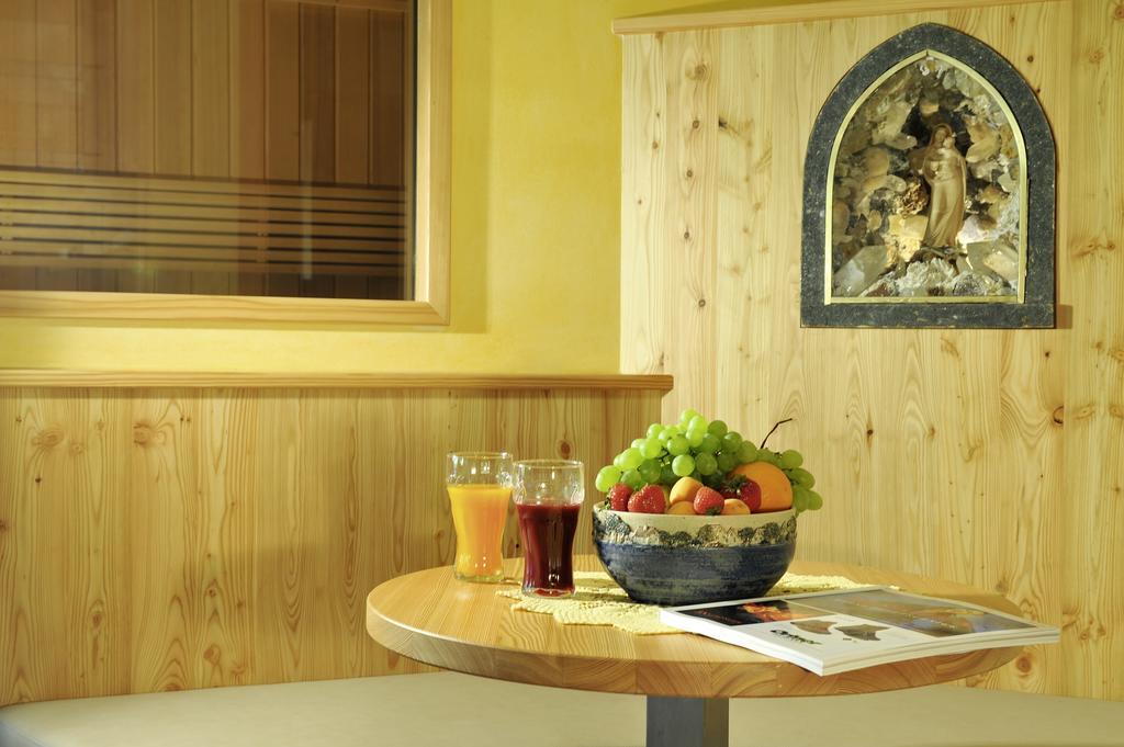 Familienhotel Moos-Alm Лиенц Екстериор снимка