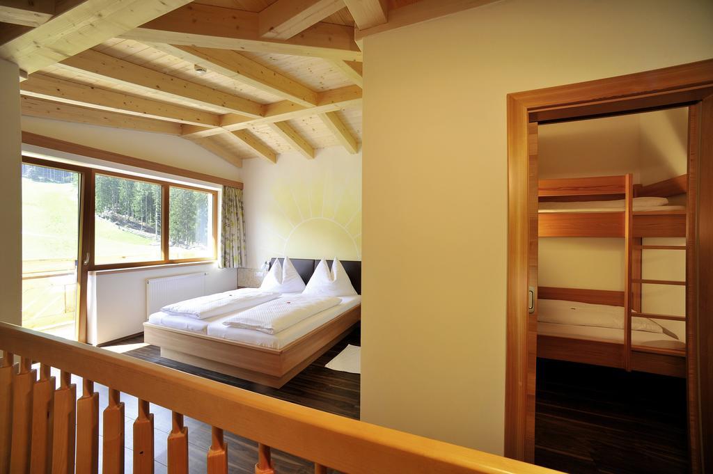 Familienhotel Moos-Alm Лиенц Стая снимка